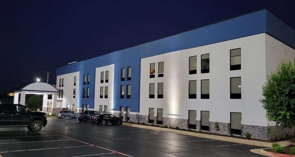 Best Western Plus Harrisonburg Esterno foto