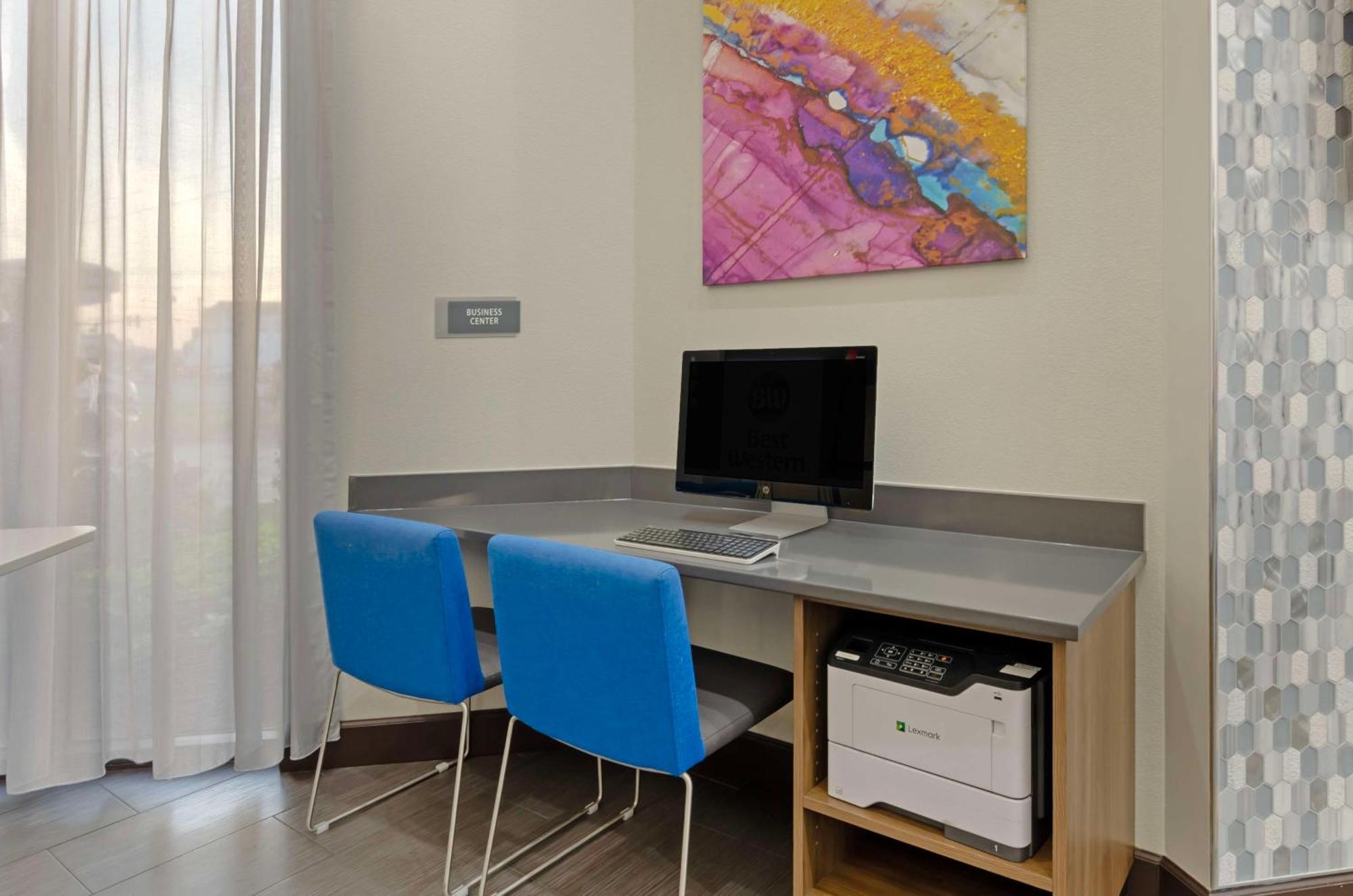 Best Western Plus Harrisonburg Esterno foto