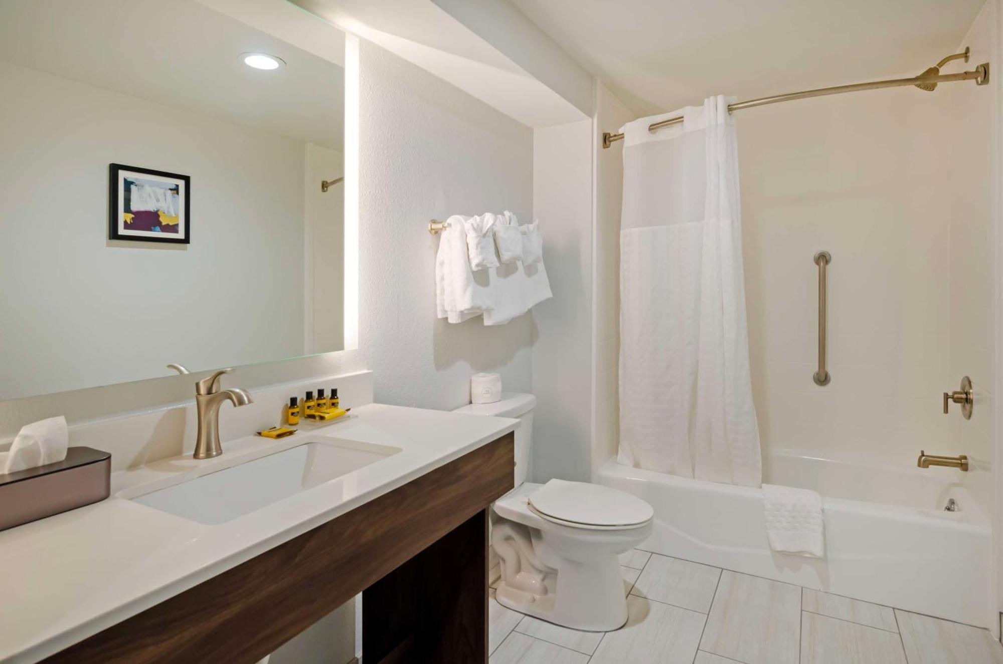 Best Western Plus Harrisonburg Esterno foto