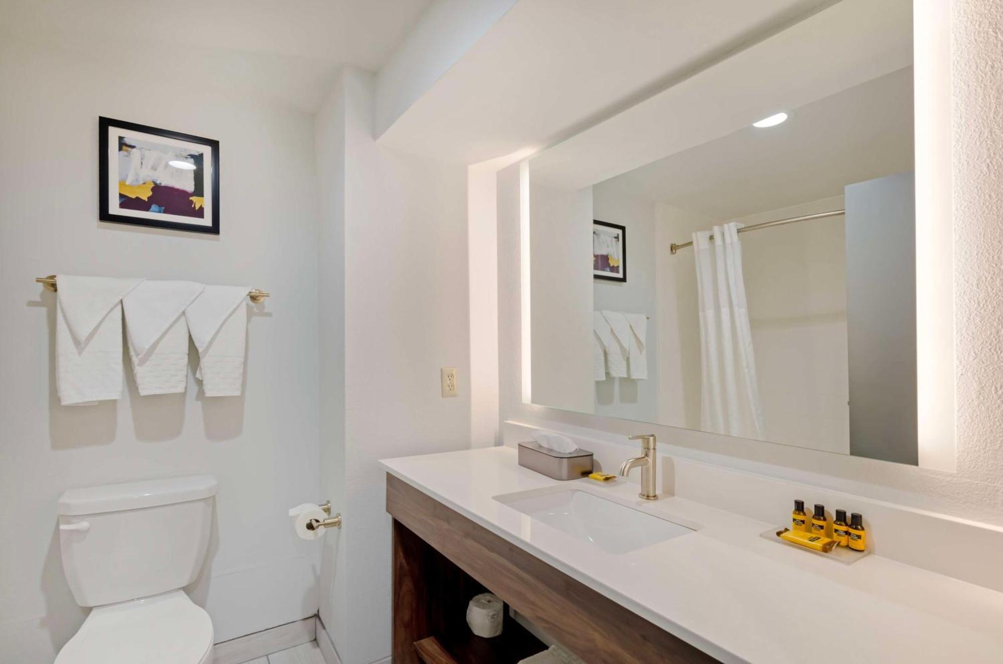 Best Western Plus Harrisonburg Esterno foto
