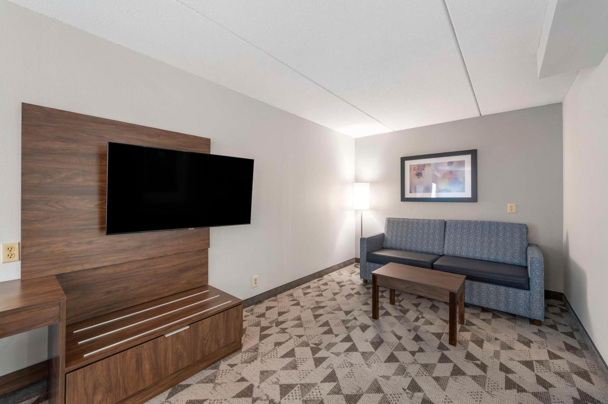 Best Western Plus Harrisonburg Esterno foto